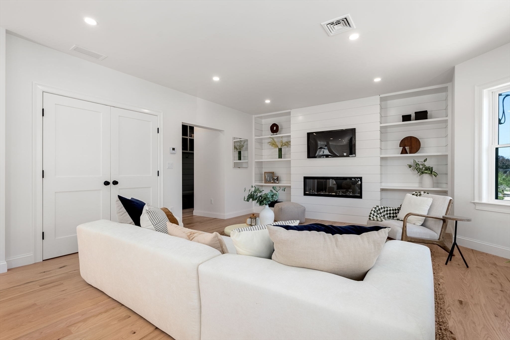 52-54 Dartmouth Street # 2