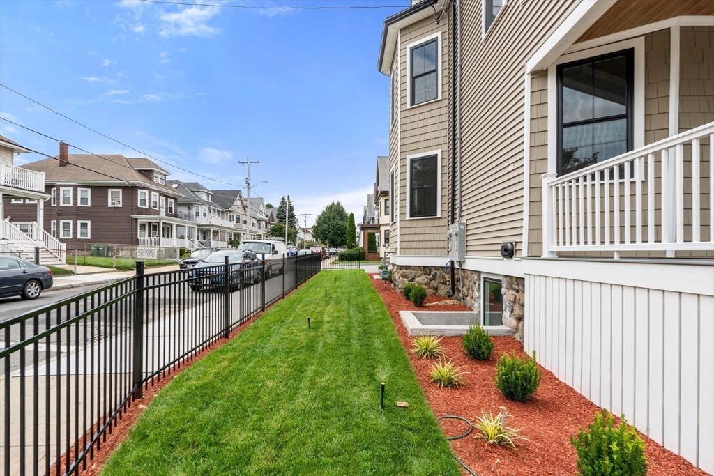 52-54 Dartmouth Street # 1