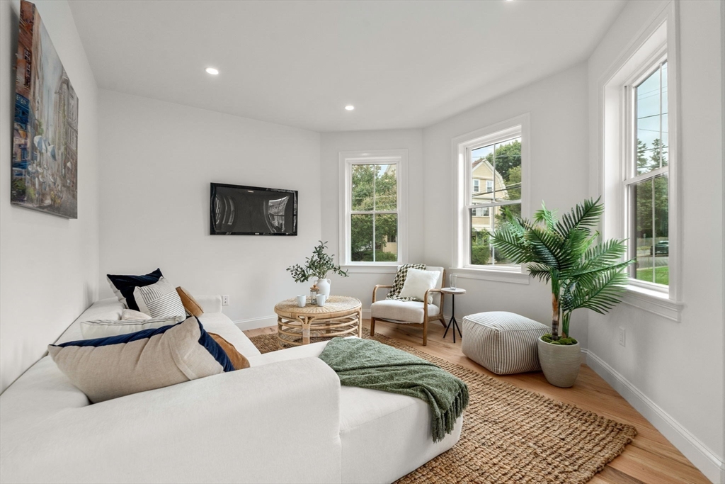 52-54 Dartmouth Street # 1