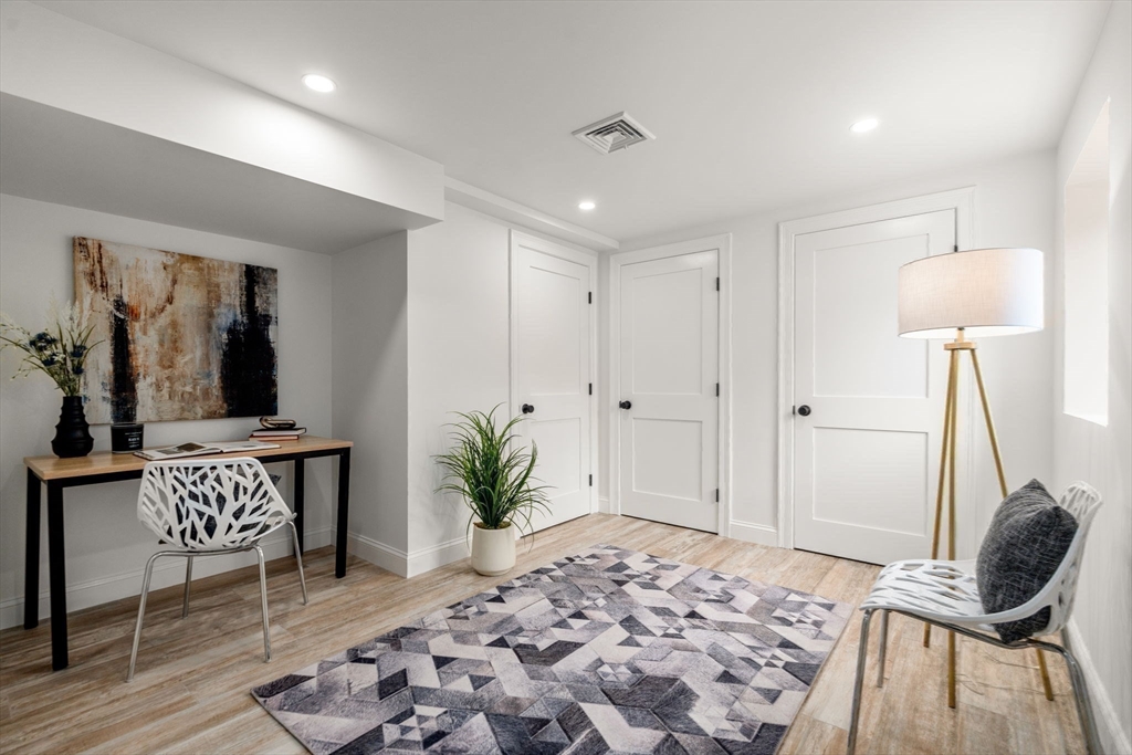 52-54 Dartmouth Street # 1