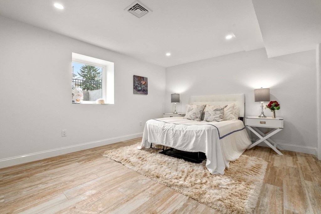 52-54 Dartmouth Street # 1