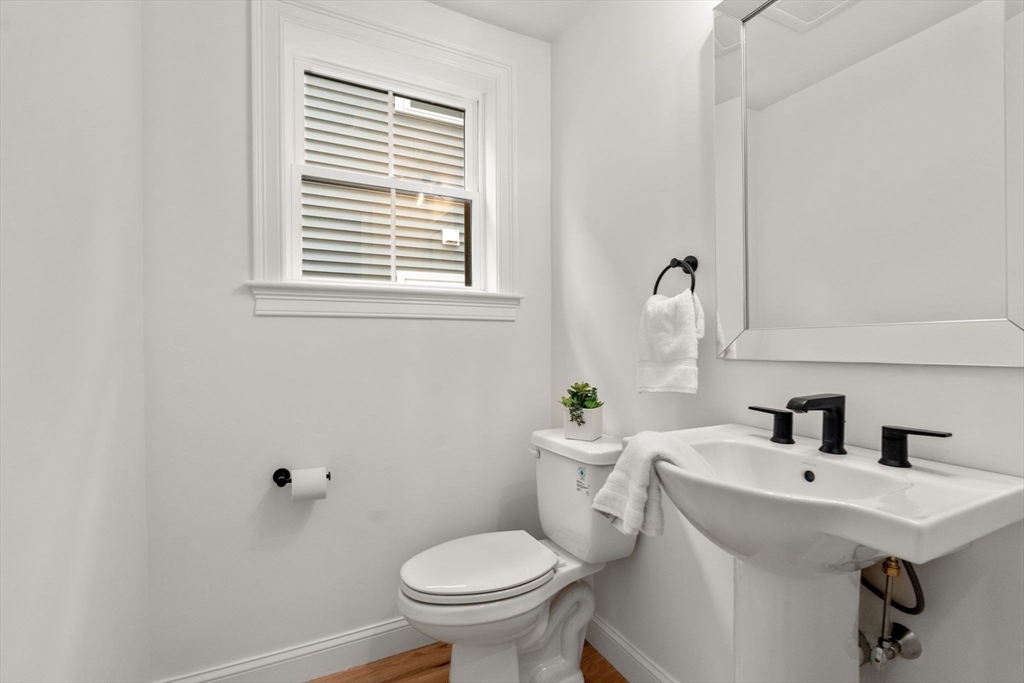 52-54 Dartmouth Street # 1