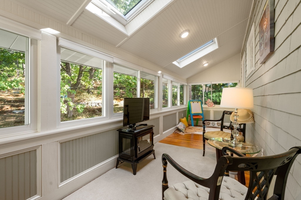 48 Florence Avenue # 2