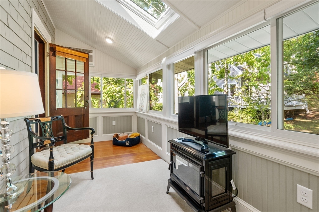 48 Florence Avenue # 2