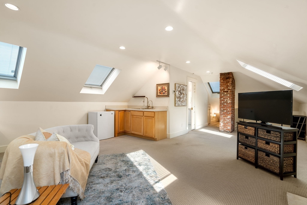 48 Florence Avenue # 2