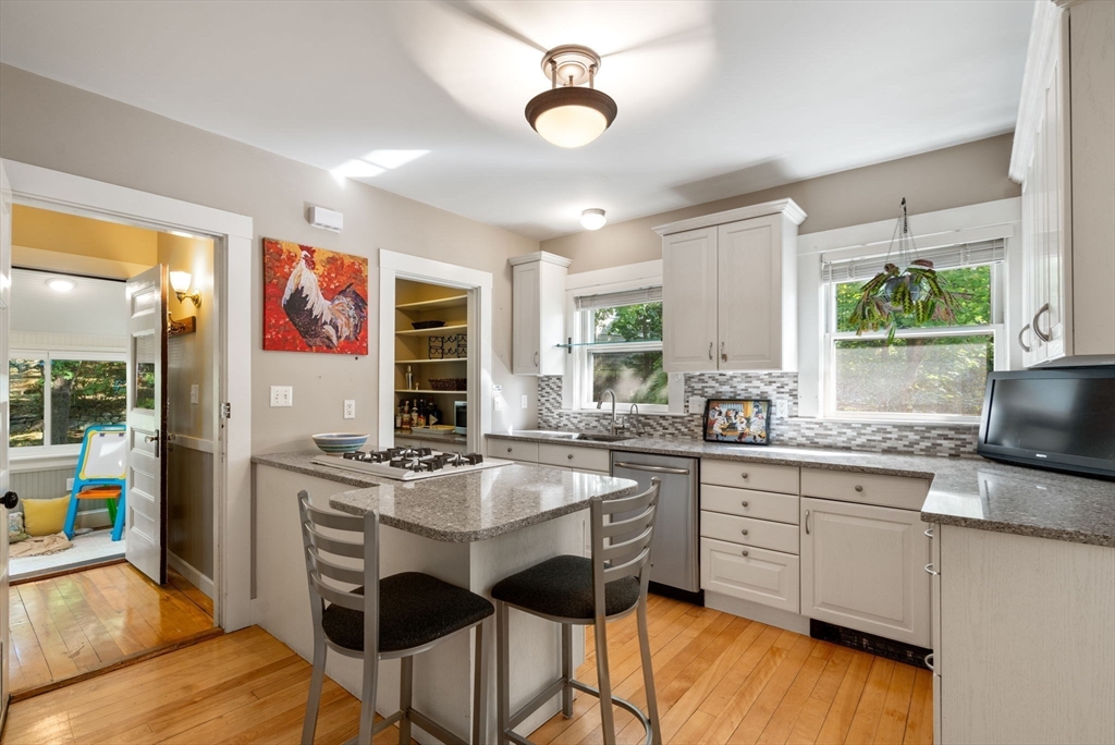 48 Florence Avenue # 2