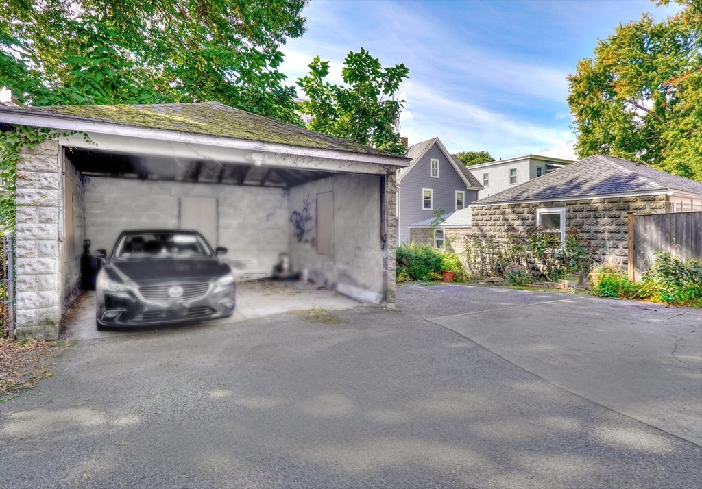 50 Conwell Ave