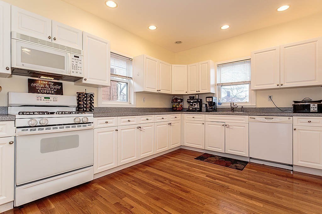 50 Conwell Ave