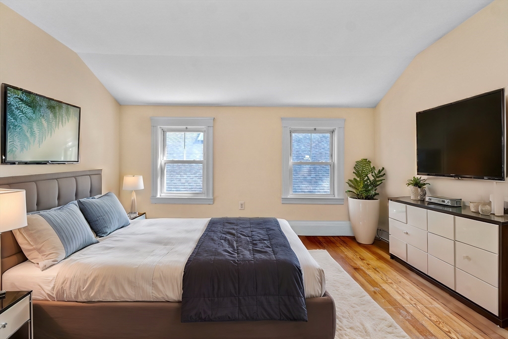 50 Conwell Ave