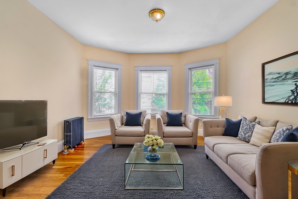 50 Conwell Ave
