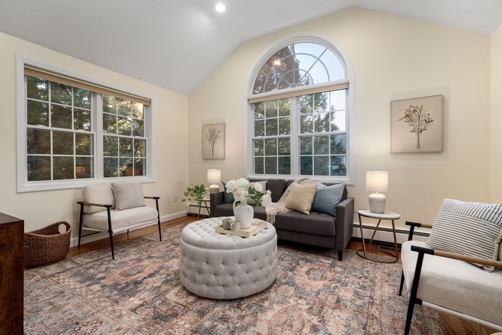 3 Birchtree Dr