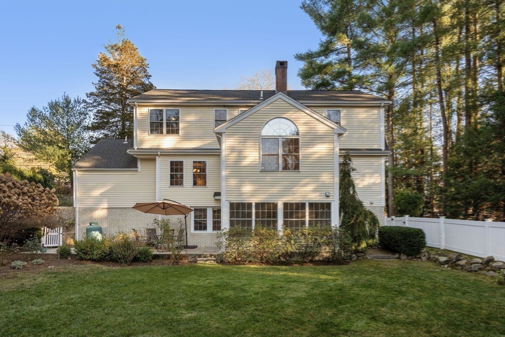 3 Birchtree Dr
