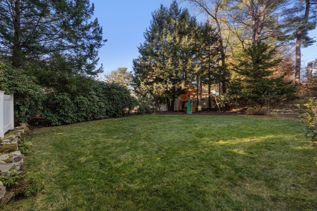3 Birchtree Dr