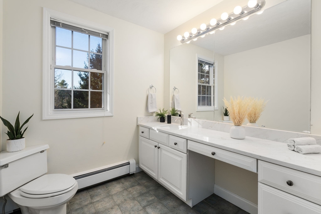 3 Birchtree Dr