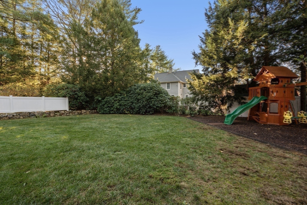 3 Birchtree Dr