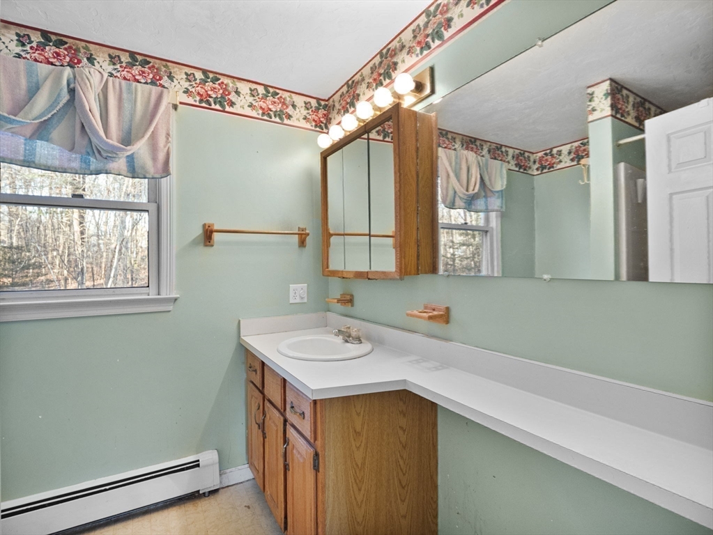 10 Lamplighter Drive