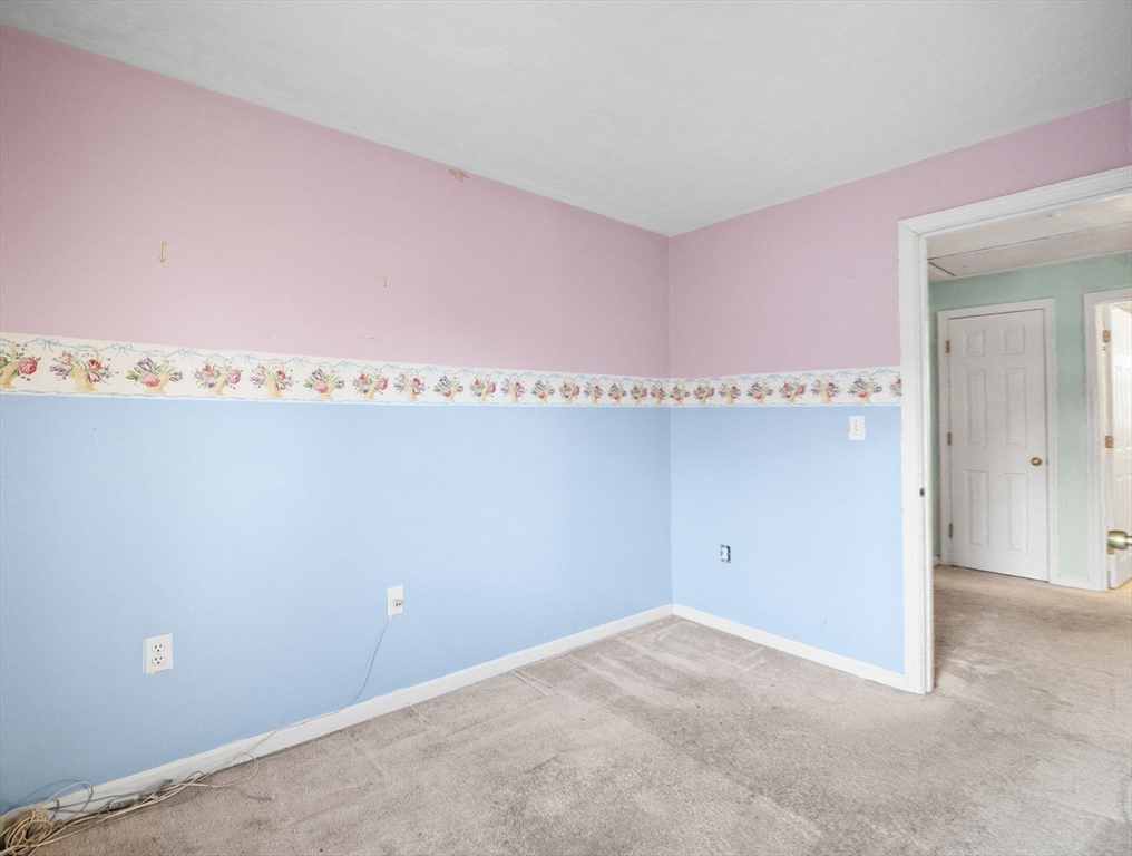 10 Lamplighter Drive
