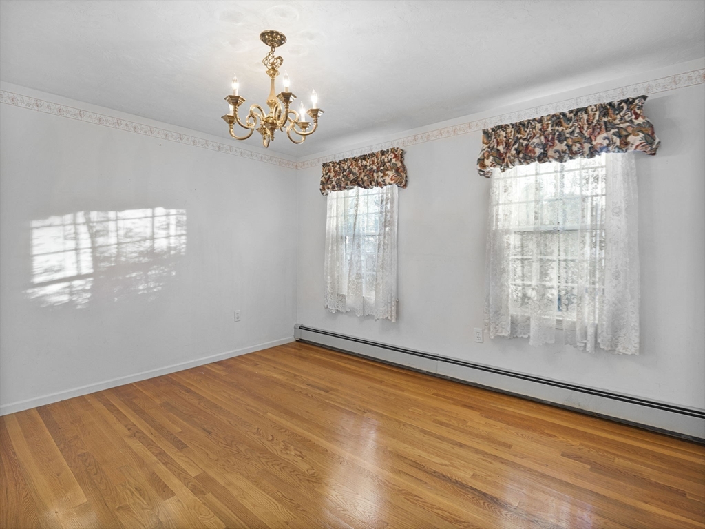 10 Lamplighter Drive