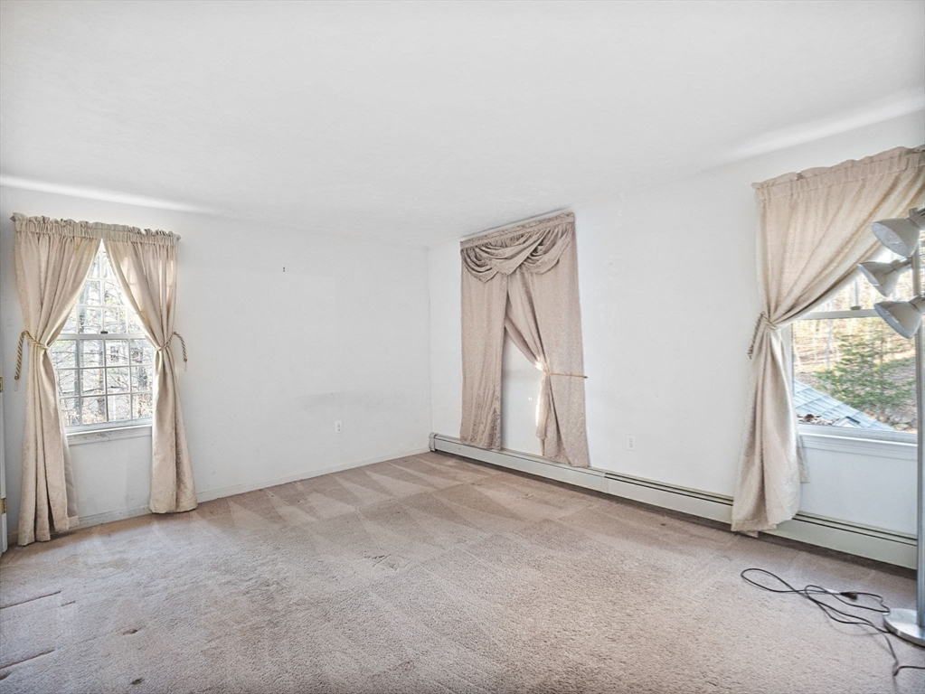10 Lamplighter Drive