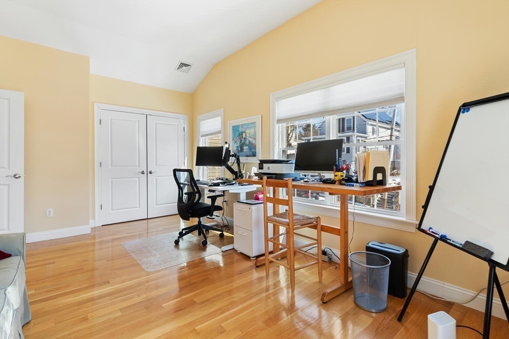 64 Wilmot St # 64