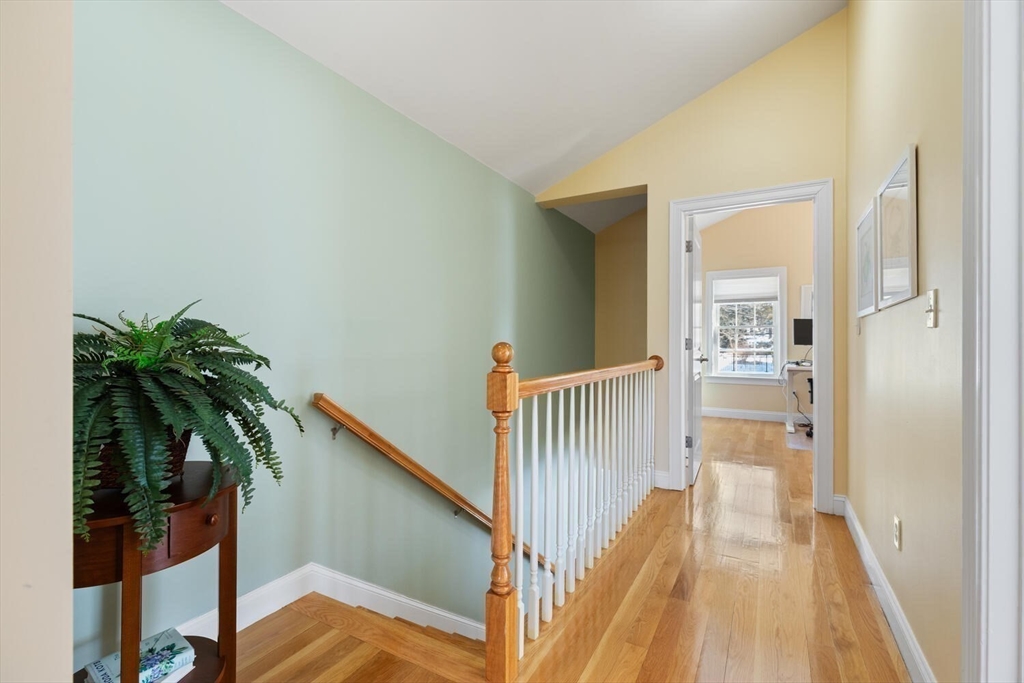 64 Wilmot St # 64