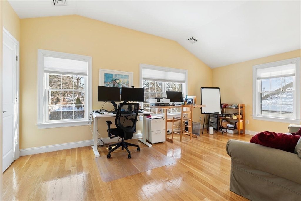 64 Wilmot St # 64