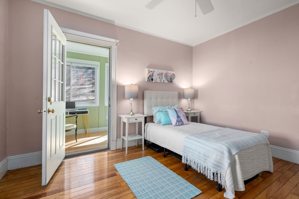 48 Florence Ave # 1