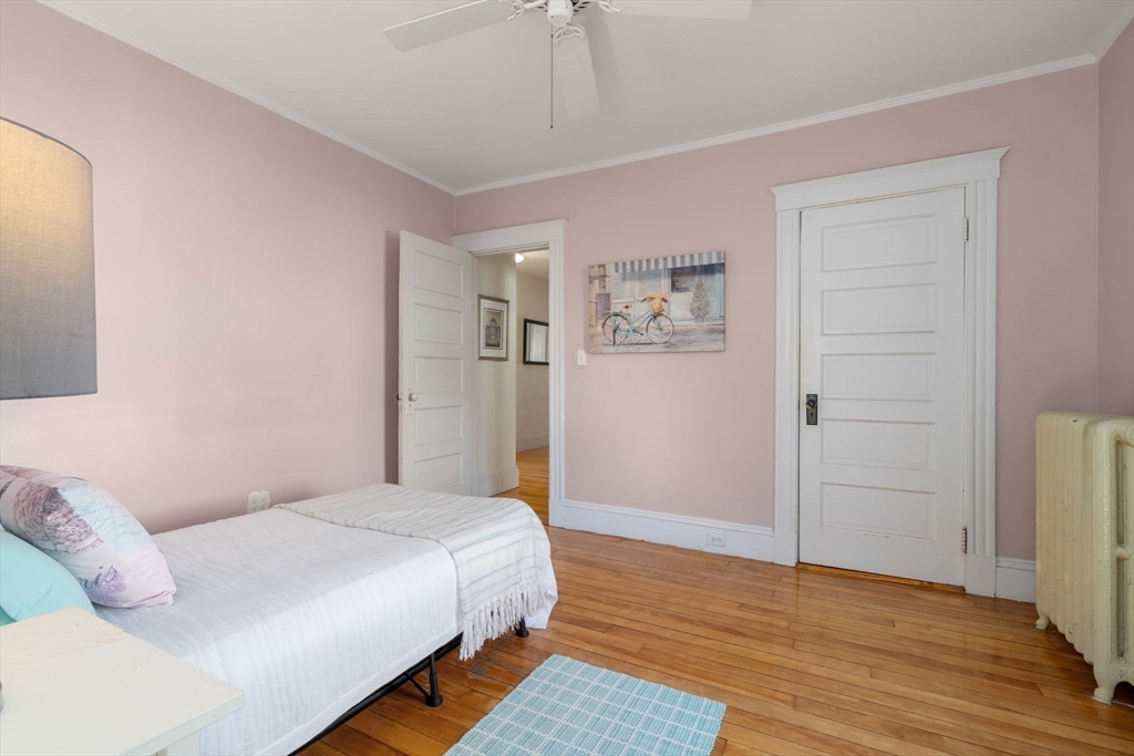 48 Florence Ave # 1