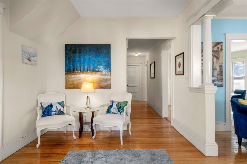 48 Florence Ave # 1