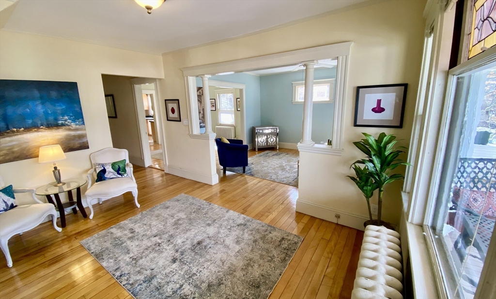 48 Florence Ave # 1