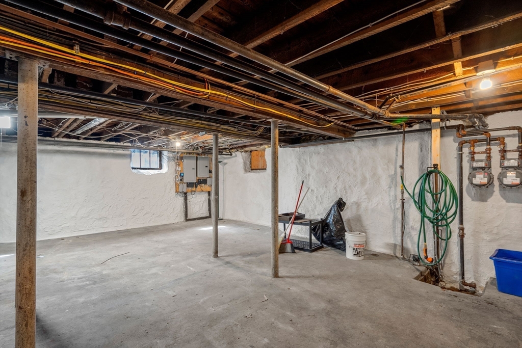 48 Florence Ave # 1