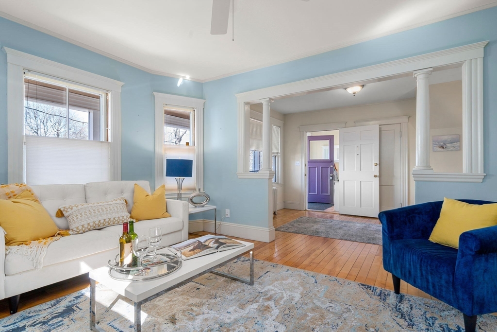 48 Florence Ave # 1