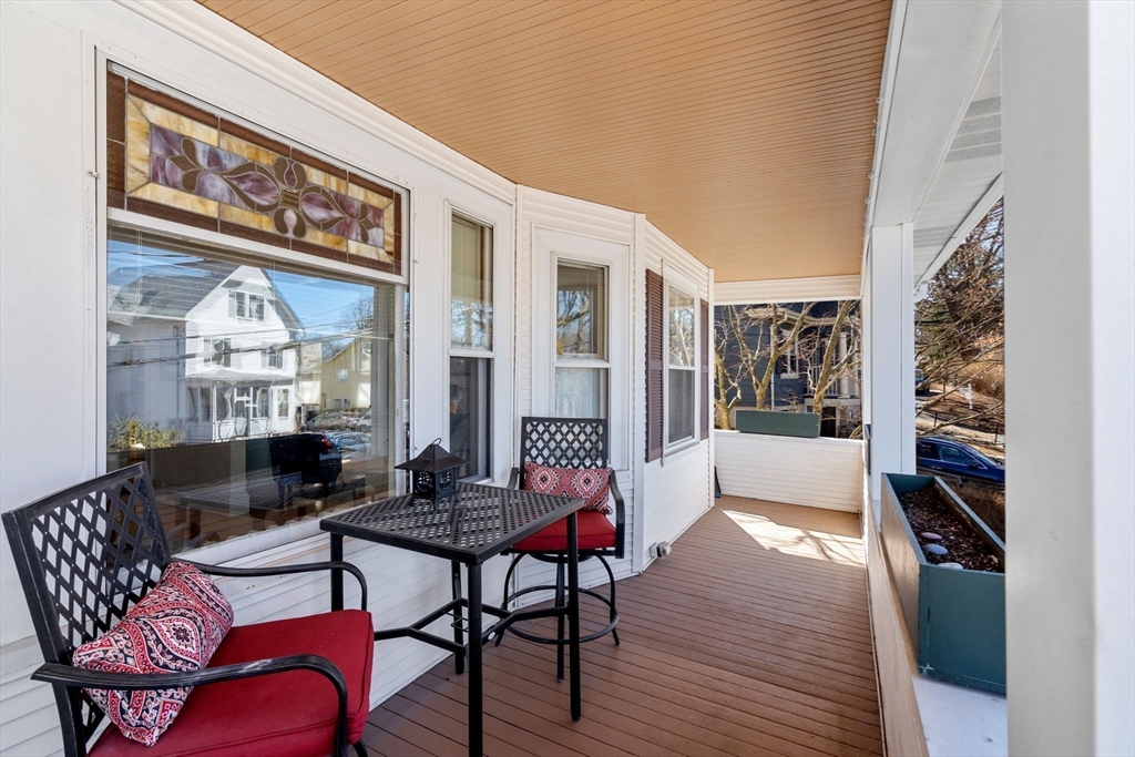 48 Florence Ave # 1