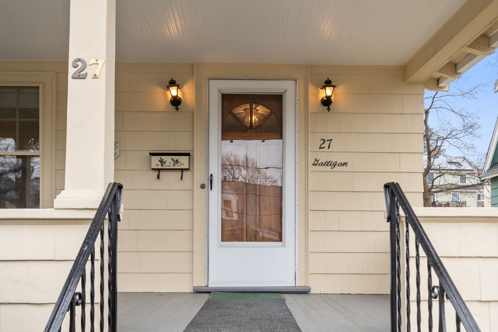 27 Hawthorne Avenue