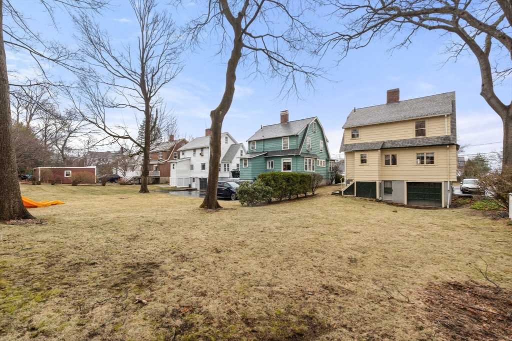27 Hawthorne Avenue
