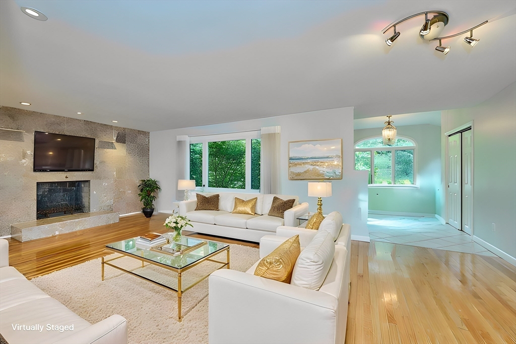 274 Cochituate Rd