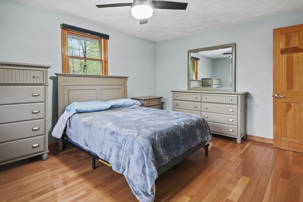 41 Lancaster Dr