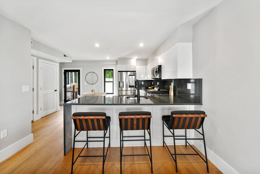 4-6 Everett Place # 2