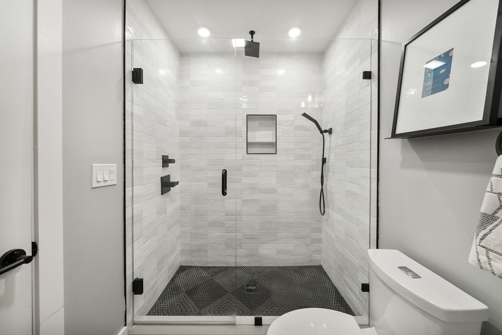 4-6 Everett Place # 2