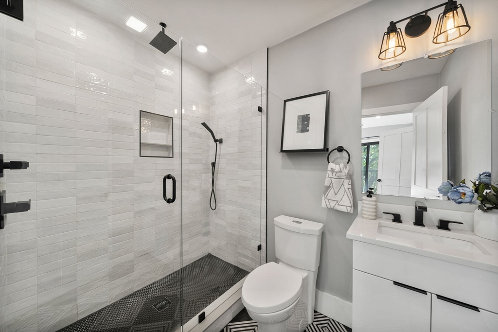 4-6 Everett Place # 2