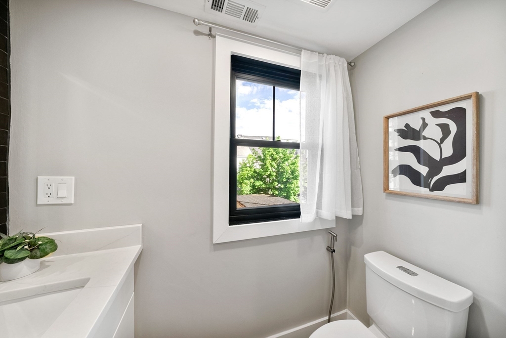 4-6 Everett Place # 2