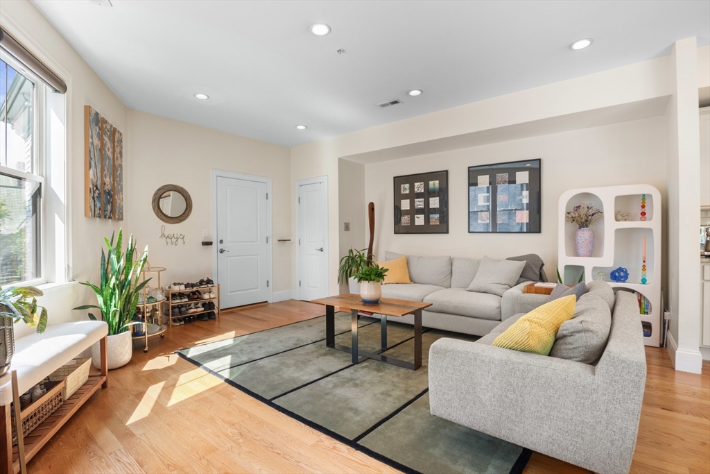 129 Highland Avenue # 4