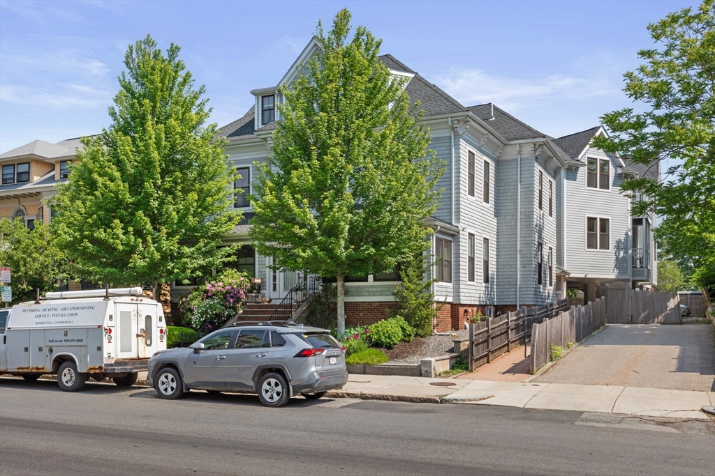 129 Highland Avenue # 4