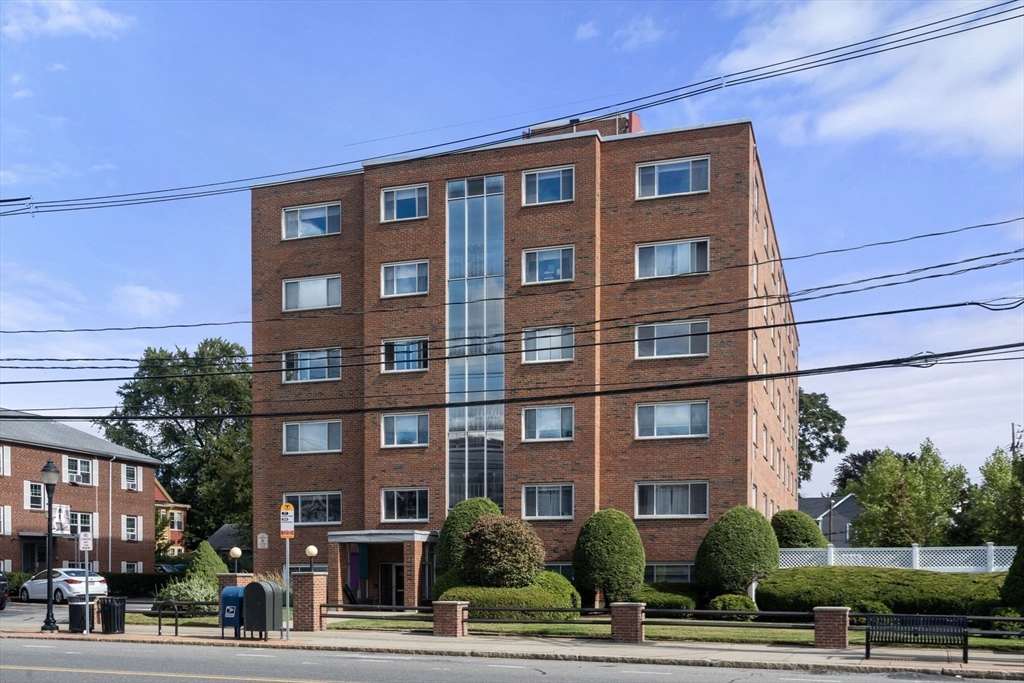 215 Massachusetts Avenue Unit: 19 (34)