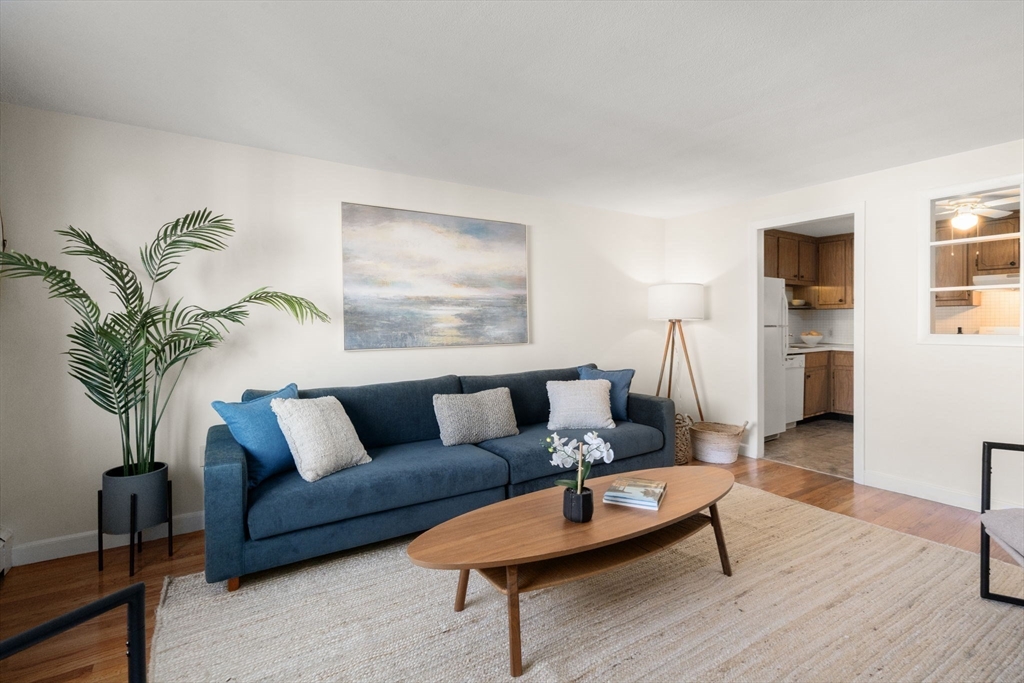 215 Massachusetts Avenue Unit: 19 (34)