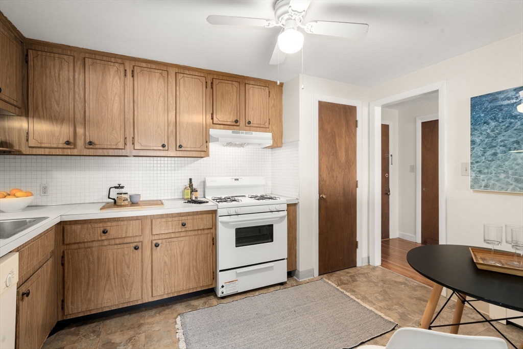 215 Massachusetts Avenue Unit: 19 (34)