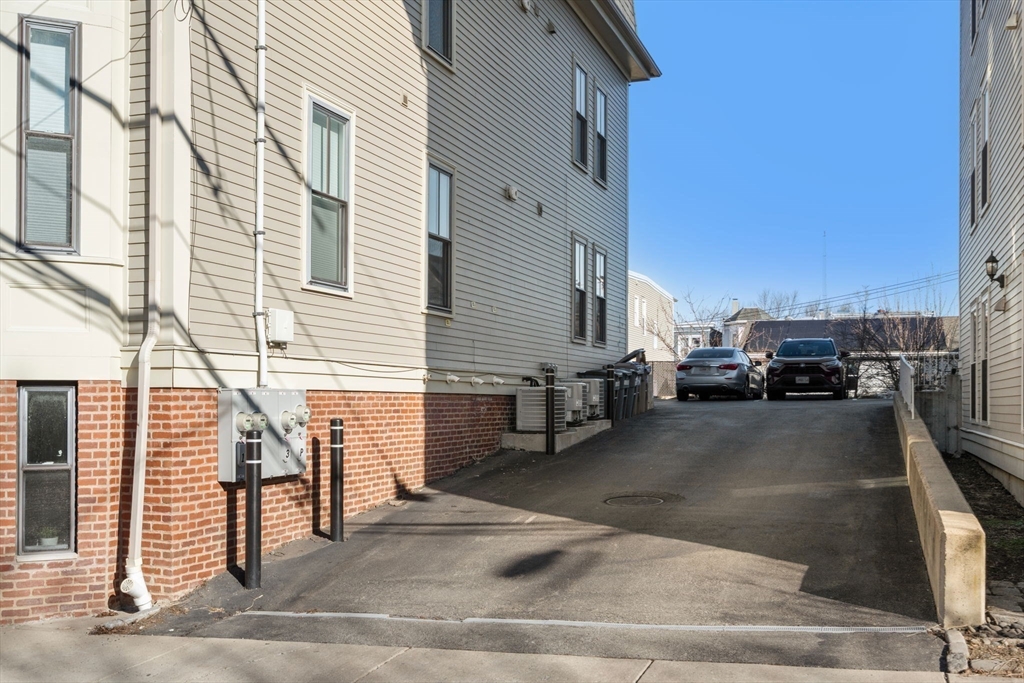 42 W Eagle Street # 2