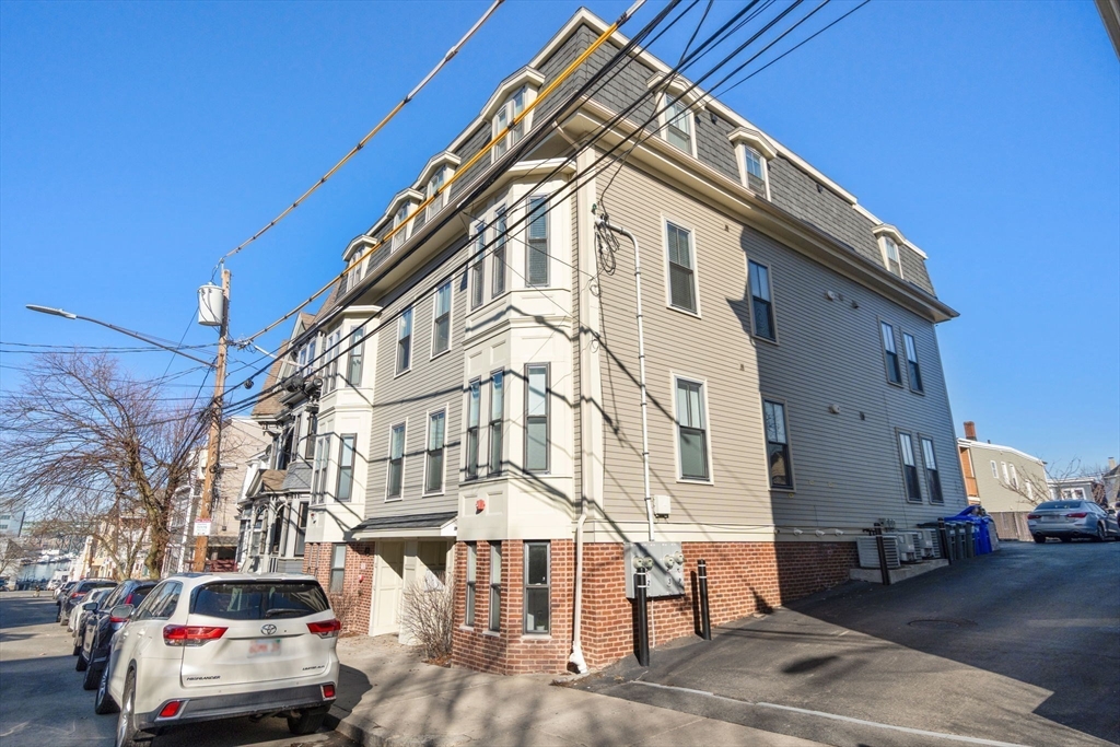 42 W Eagle Street # 2