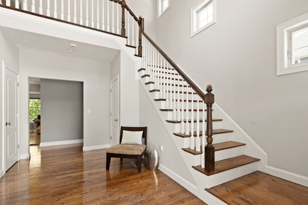 162 East St