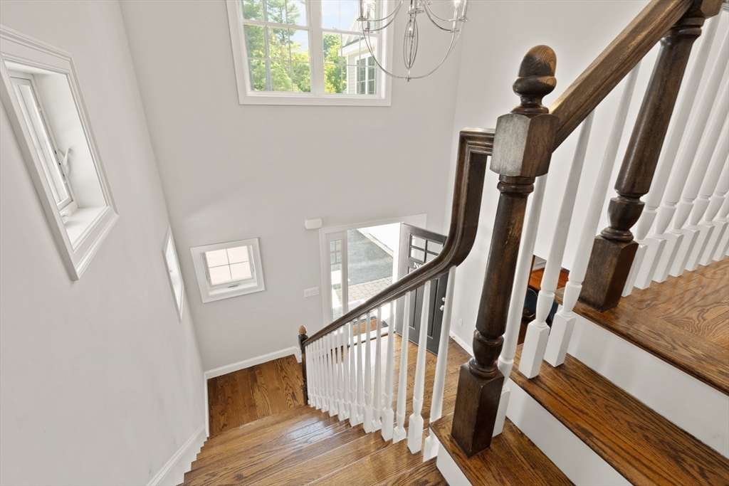 162 East St